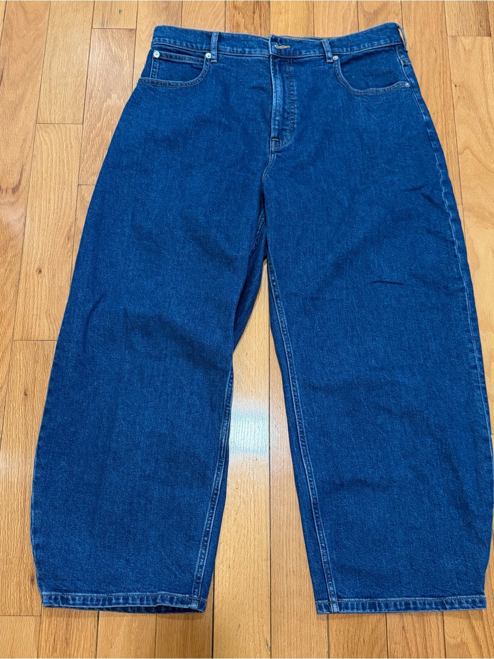 Everlane way-high curve barrel Jean
